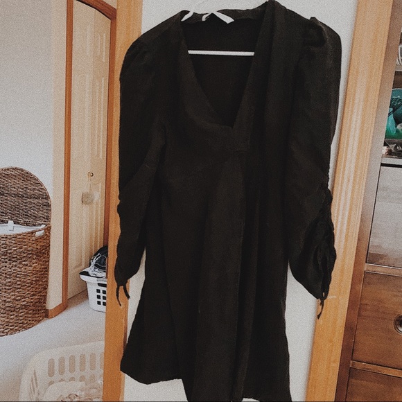 Zara Formal dress - Picture 2 of 8